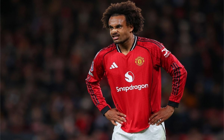 Zirkzee và màn trình diễn đáng quên trước Everton