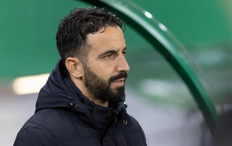 Amorim thất vọng vì MU không ở vị trí mong muốn