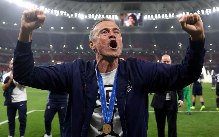 Luis Enrique phấn khích với 'cú ăn 6 lịch sử' với PSG