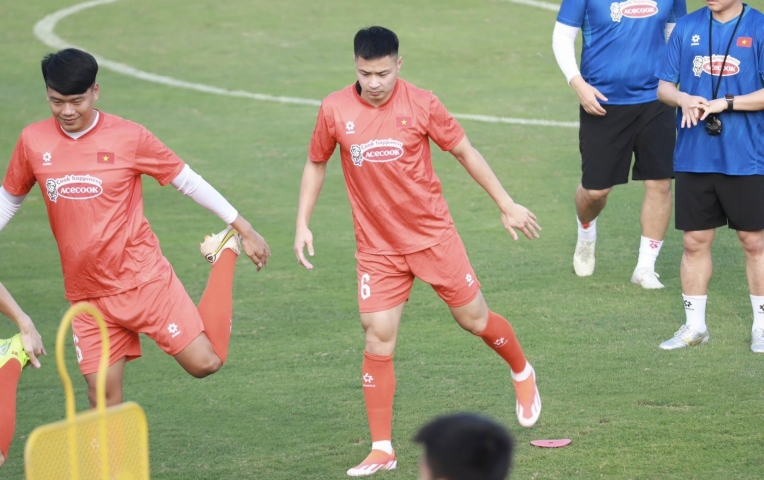 Vừa vô địch, Nam Định chiêu mộ ngay 2 tân binh