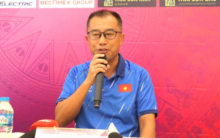 HLV U19 Việt Nam nhắc tới World Cup sau trận thua Thái Lan ở chung kết ĐNÁ