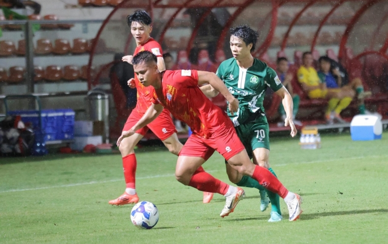Nghẹt thở đua vé play-off thăng hạng: Đội của Công Phượng làm nên lịch sử?