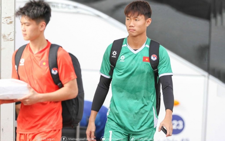 18 cầu thủ Việt Nam sang Brazil