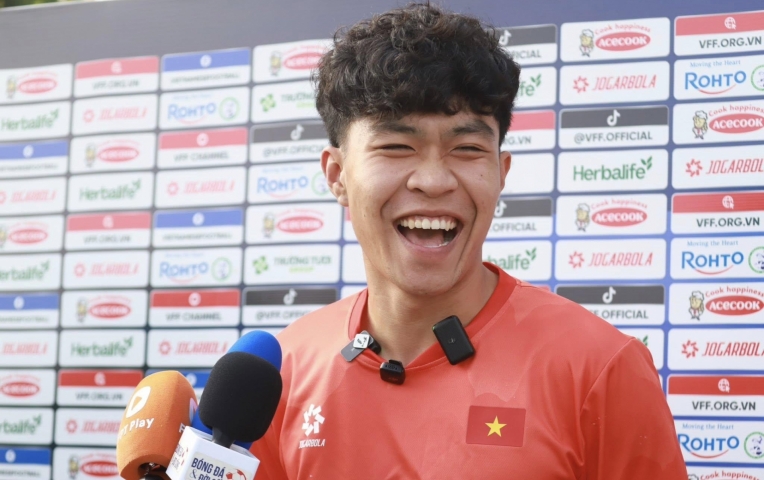 HLV Kim Sang Sik tìm ra trung vệ số 1 của U23 Việt Nam