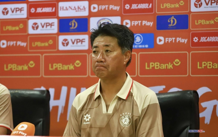 Hà Nội vẫn chưa thắng, tân HLV Hà Nội FC bất ngờ nhắc tới ông Makoto Teguramori