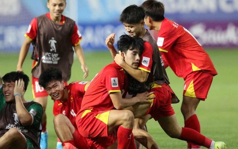 Lịch thi đấu bóng đá hôm nay 22/11: U17 Việt Nam ra quân ở giải châu Á