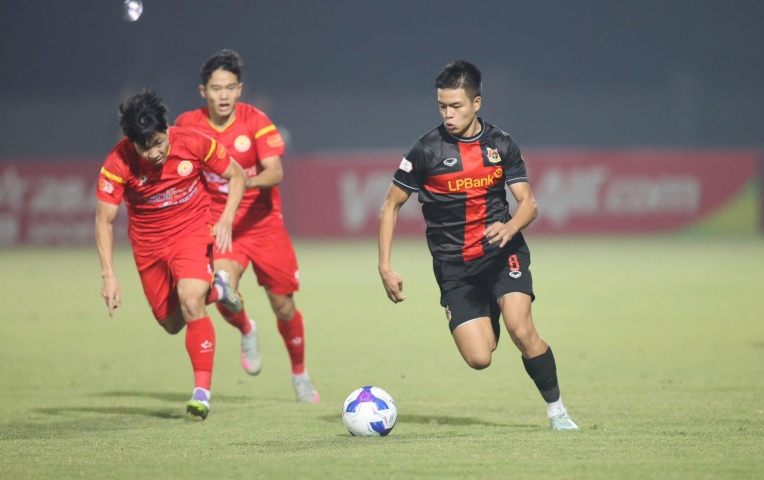 Việt kiều Trần Thành Trung nhận 'mưa lời khen', sẵn sàng dự SEA Games