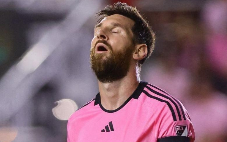 Huyền thoại Mỹ: 'Messi không cần phải diễn vai nạn nhân'