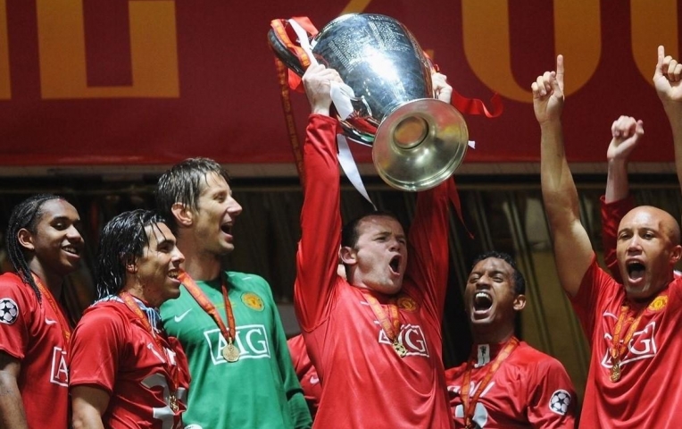 Huyền thoại Rooney tiết lộ MU vô đối là nhờ... chơi game