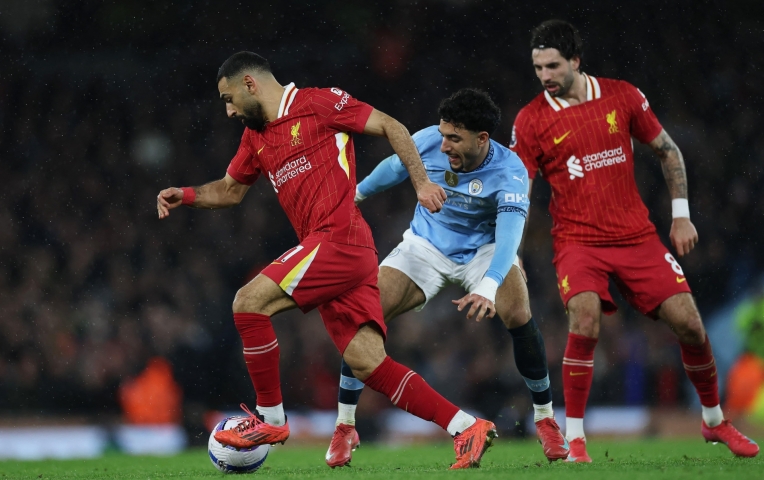 Liverpool hướng tới cột mốc lịch sử trong trận đại chiến với Man City