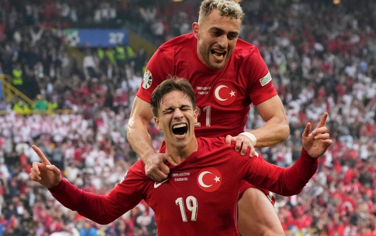 'Ngọc quý' Juventus bị LĐBĐ Đức đòi bồi thường