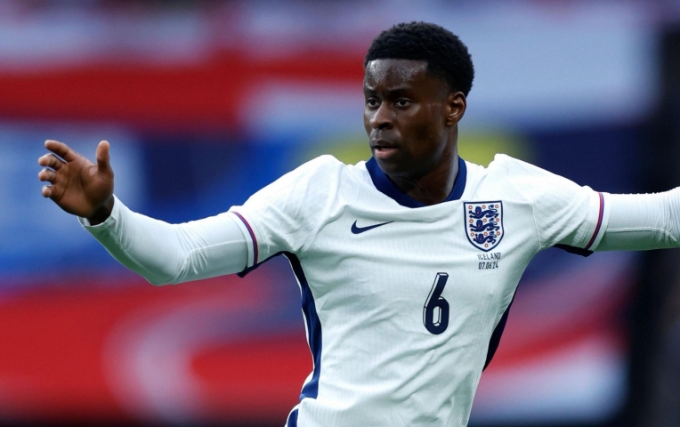 MU nhắm siêu trung vệ thay thế Maguire