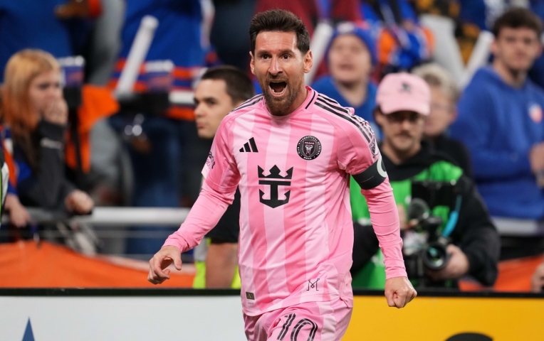 Messi lập kỷ lục chưa từng có trên đất Mỹ