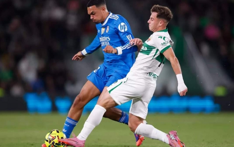 Trent Alexander-Arnold lập thống kê siêu tệ trong ngày Real Madrid mất điểm