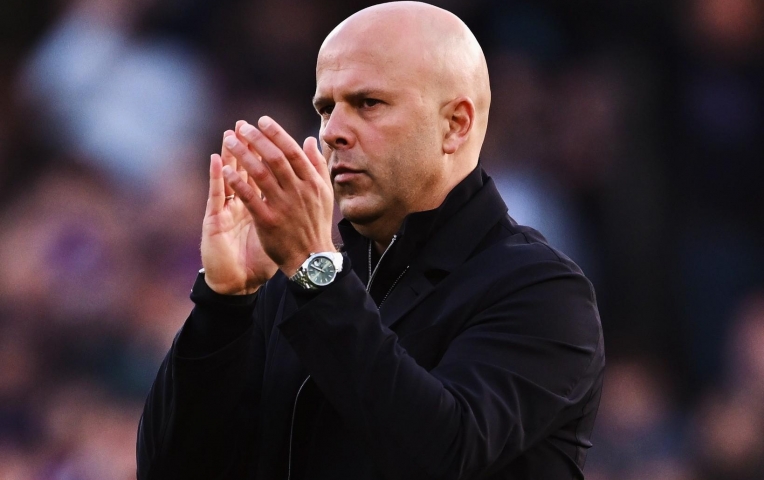 Huyền thoại MU chỉ trích Slot, nói thẳng thời khắc Liverpool sụp đổ