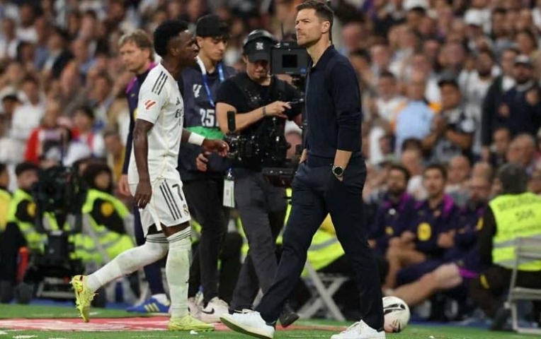 Real Madrid lo ngại về tình hình của Xabi Alonso