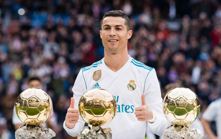 Ronaldo được đề cử giành Quả bóng Vàng 2025