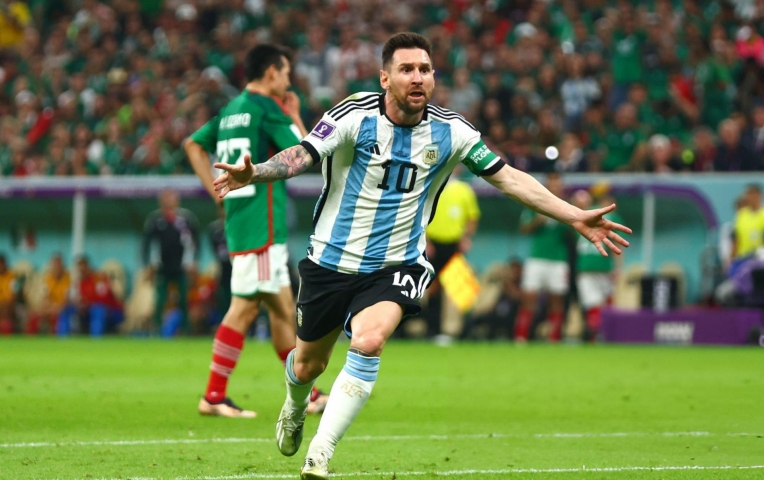 Messi cùng ĐT Argentina tái ngộ đại kình địch