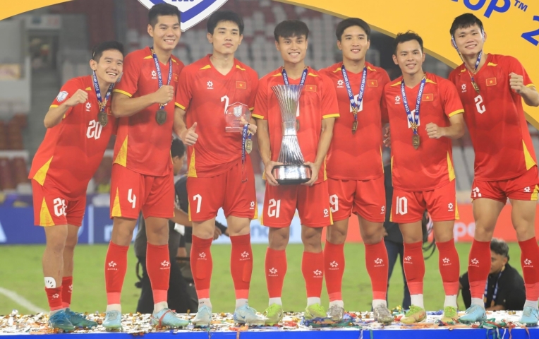 HLV Hàn Quốc thừa nhận 'buông thả', U22 Việt Nam mơ vô địch Panda Cup