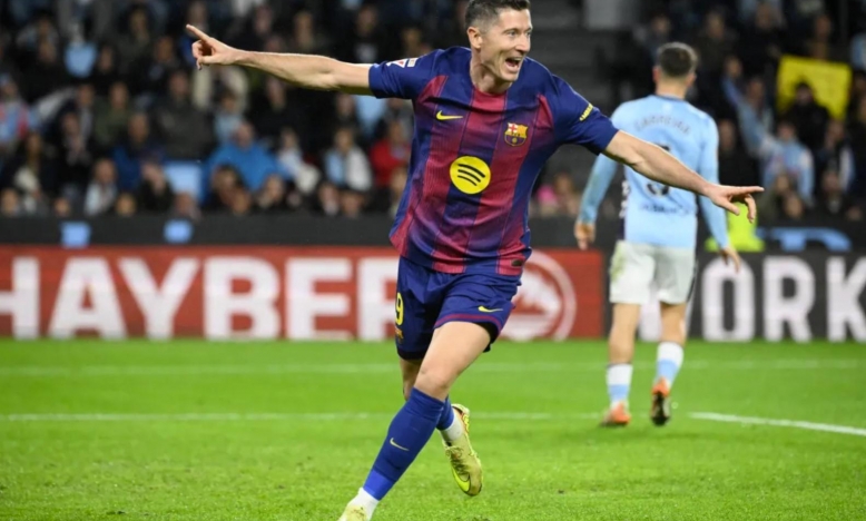 Lewandowski lập cú đúp, Barcelona hạ gục Celta Vigo đầy kịch tính