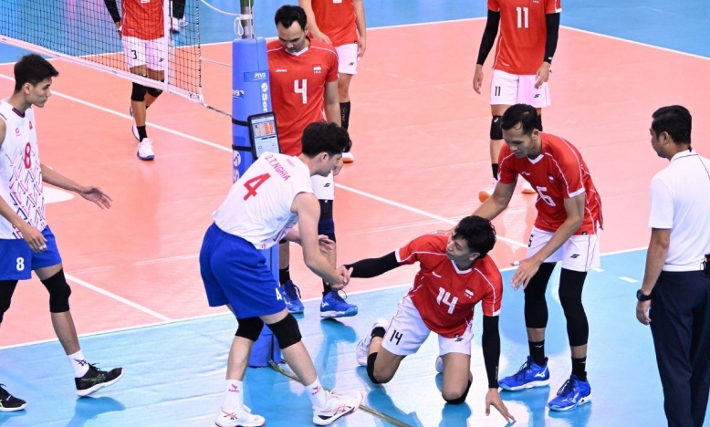 Trực tiếp bóng chuyền nam Việt Nam 1-2 Indonesia: Diễn biến hấp dẫn