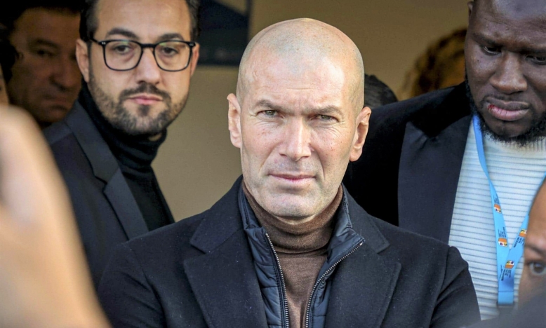 Zidane chỉ thẳng cầu thủ xuất sắc nhất, yêu cầu Real Madrid mua ngay lập tức