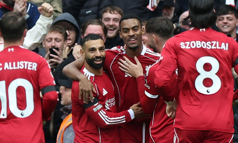 Liverpool nối dài mạch toàn thắng tại Ngoại hạng Anh