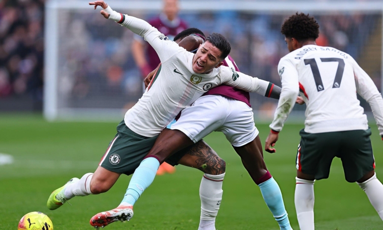 Trực tiếp Chelsea 0-0 Burnley: Thế trận giằng co