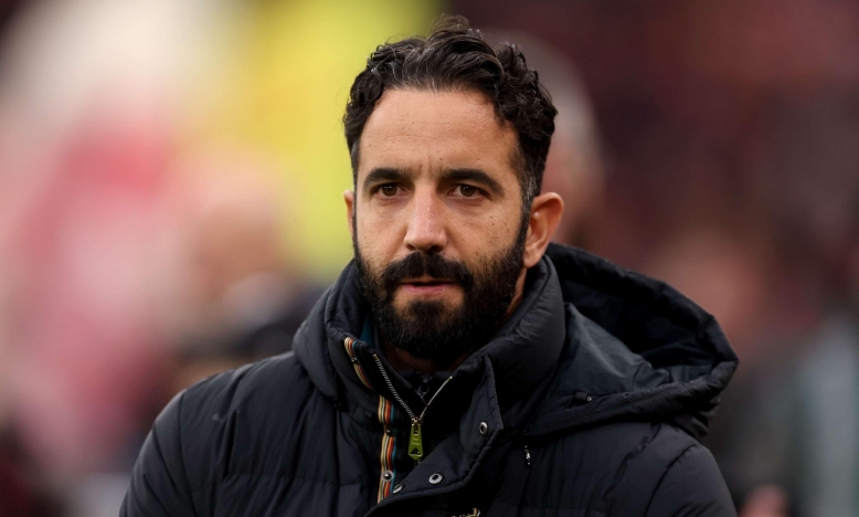 HLV Ruben Amorim: 'Hàng thủ MU quá thiếu chất lượng'