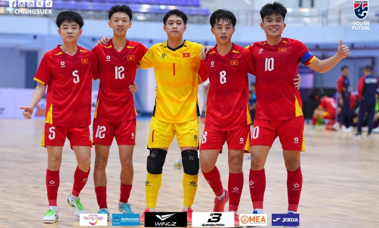 Đẳng cấp vượt trội, Việt Nam đại thắng 5-2 trên đất Thái Lan ở giải ĐNÁ