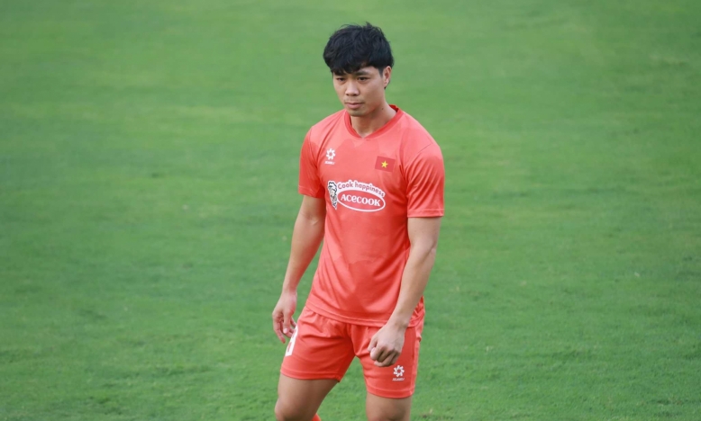 Công Phượng cùng loạt sao ĐT Việt Nam dính chấn thương