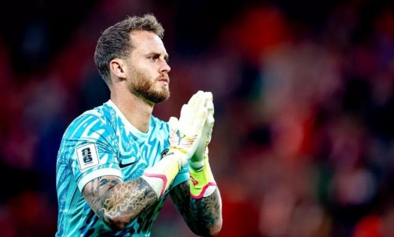 UEFA chính thức áp dụng luật mới cho thủ môn