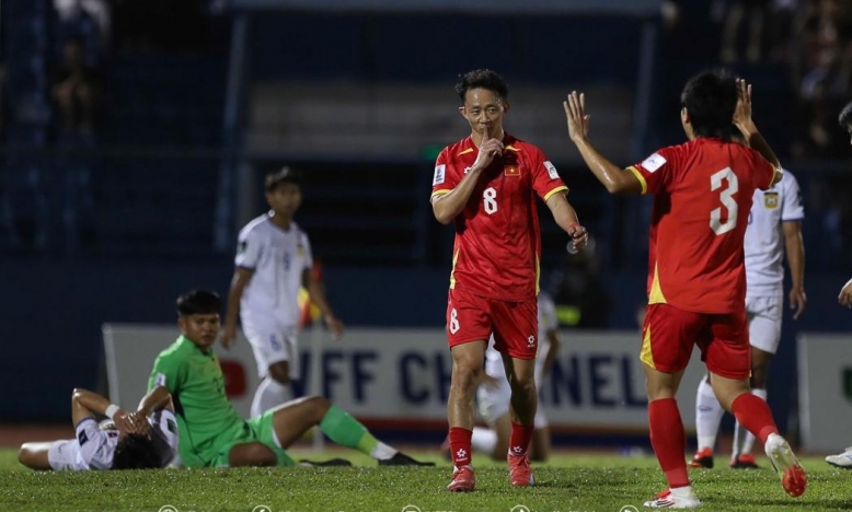 NHM Việt Nam nhận tin không thể vui hơn ở trận gặp Lào