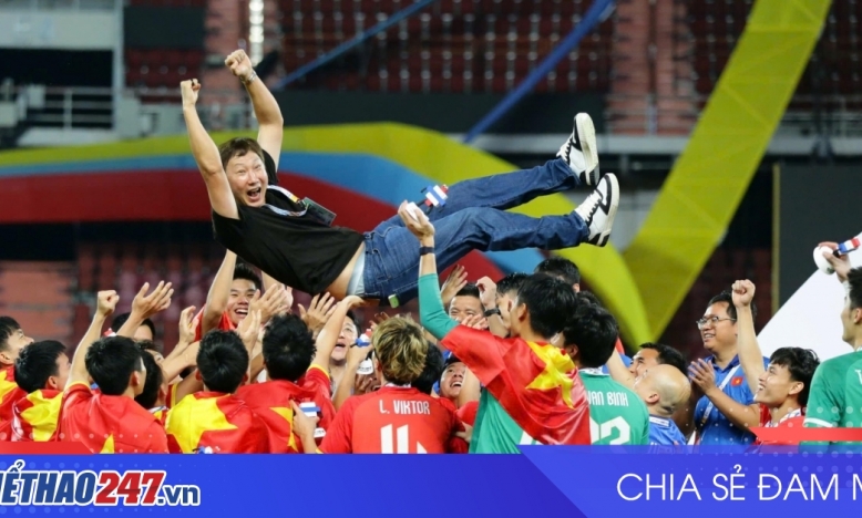 Hợp đồng của HLV Kim Sang Sik sắp hết hạn, chờ VFF ra quyết định quan trọng