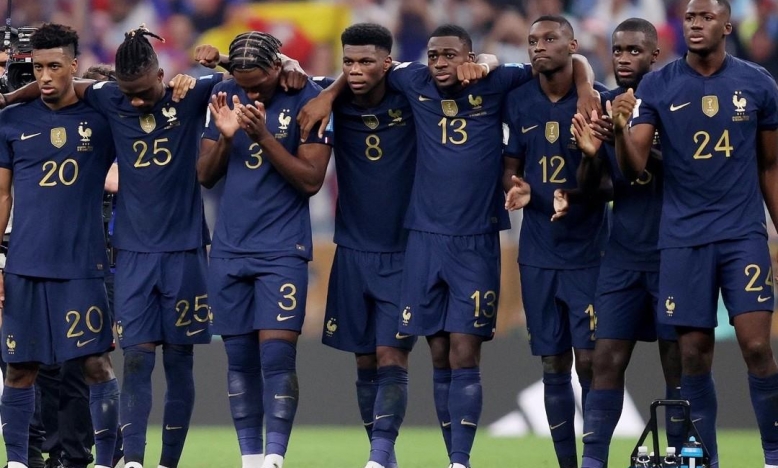 Nhập tịch cầu thủ để dự World Cup: ĐT Việt Nam nên học ai?
