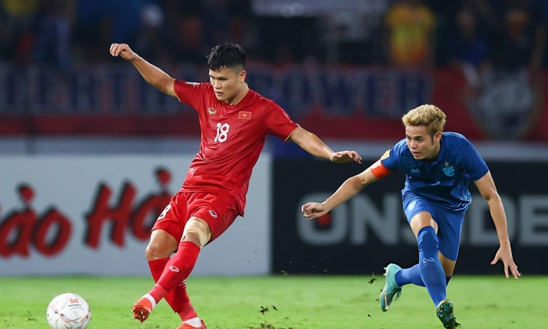 HLV Thái Lan khen 'hung thần' của ĐT Việt Nam là cầu thủ hay nhất