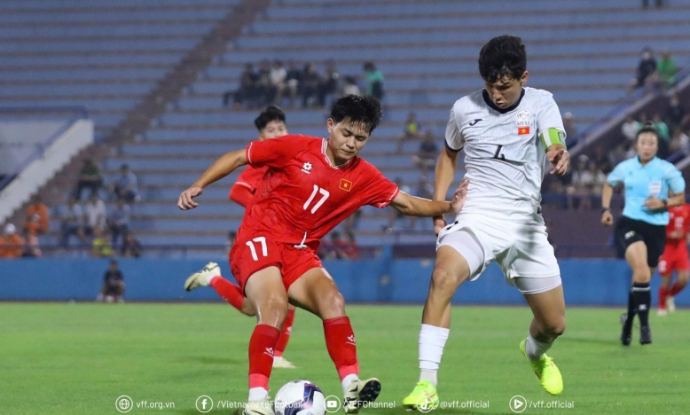 Trực tiếp U17 Việt Nam 2-0 U17 Singapore: Áp đảo