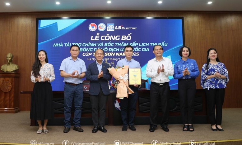 Nam Định chung bảng CAHN ở VCK U17 quốc gia 2025