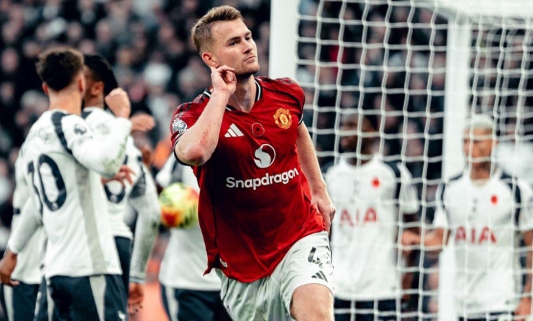 De Ligt: 'MU xứng đáng nhiều hơn một điểm trước Tottenham'