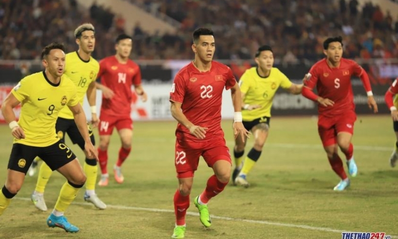 Trực tiếp Việt Nam vs Malaysia: Cao Pendant Quang Vinh, Nguyễn Filip đá chính