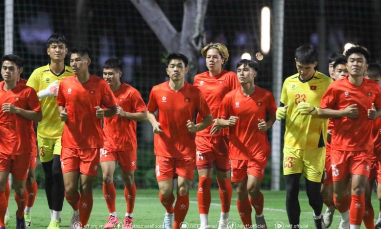 Vừa tới Indonesia, U23 Việt Nam gặp 'sự cố' bất ngờ