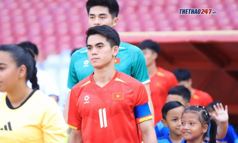 Khuất Văn Khang: 'Chơi trên sân của Indonesia thúc đẩy U23 Việt Nam thể hiện bản lĩnh'