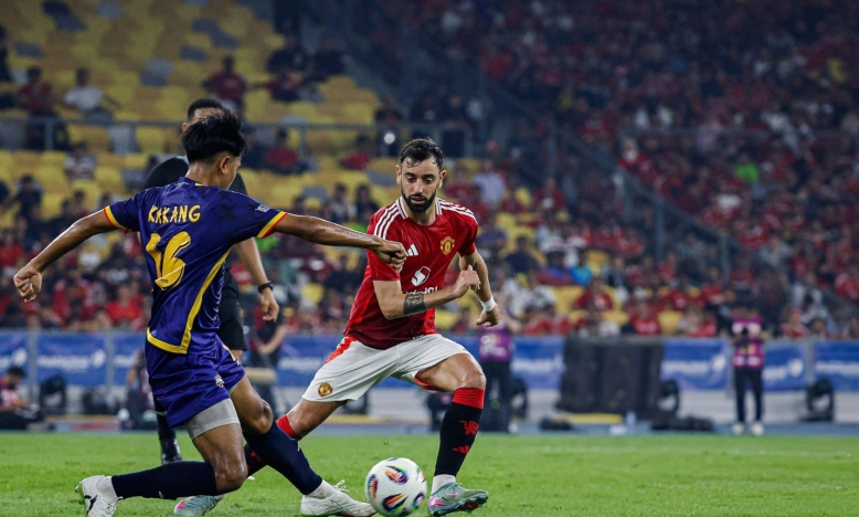 Trực tiếp MU 1-1 Hồng Kông: Bàn gỡ đã tới
