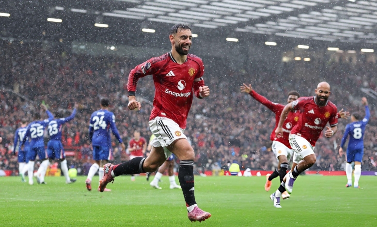 MU đánh bại Chelsea trong trận cầu có 2 thẻ đỏ