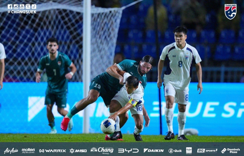 Phạm lỗi thô bạo với Chanathip, cầu thủ Iraq bị chính đồng đội chỉ trích