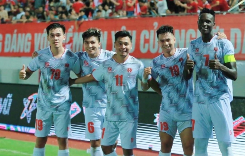 Cựu tiền vệ Việt kiều của U23 Việt Nam tiết lộ lý do giải nghệ
