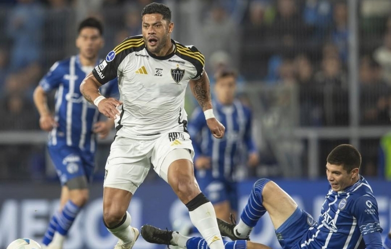 CHÍNH THỨC: 'Người khổng lồ' chạm mốc 500 bàn thắng trong sự nghiệp