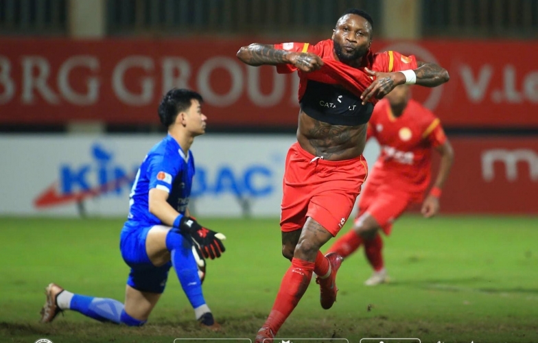 Sao nhập tịch tỏa sáng, PVF CAND thoát hiểm ngoạn mục