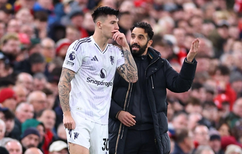 Ruben Amorim thừa nhận Benjamin Sesko đang 'vật lộn' tại MU