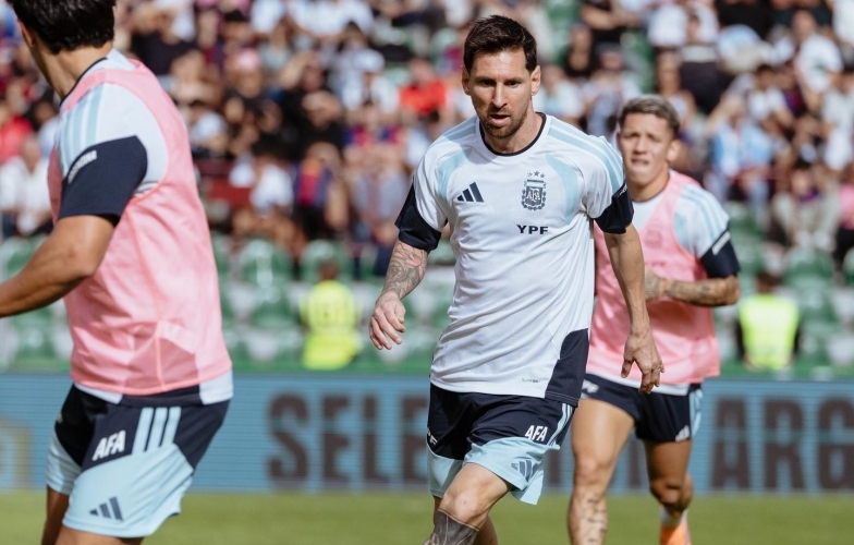 HLV Argentina đưa ra phán quyết cuối cùng cho Messi